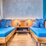 Unsoeld\'S Factory Hotel