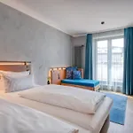 Unsoeld\'S Factory Hotel